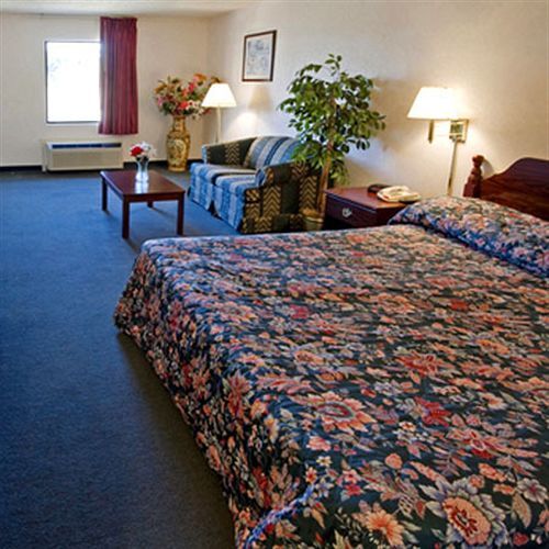 Shelaine Inn Jeffersonville ภายนอก รูปภาพ