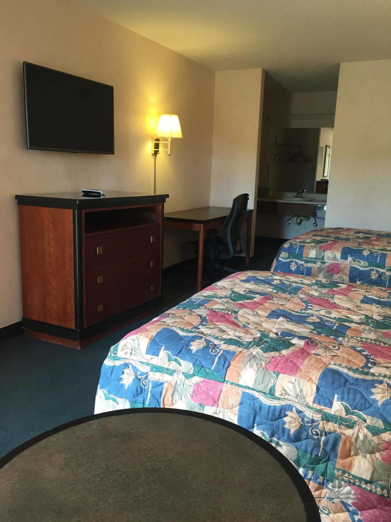 Shelaine Inn Jeffersonville ภายนอก รูปภาพ
